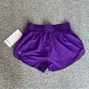 Lululemon Hotty Hot High Rise 2.5” Lined